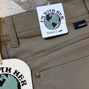 Toad&Co Men's Khaki Chinos